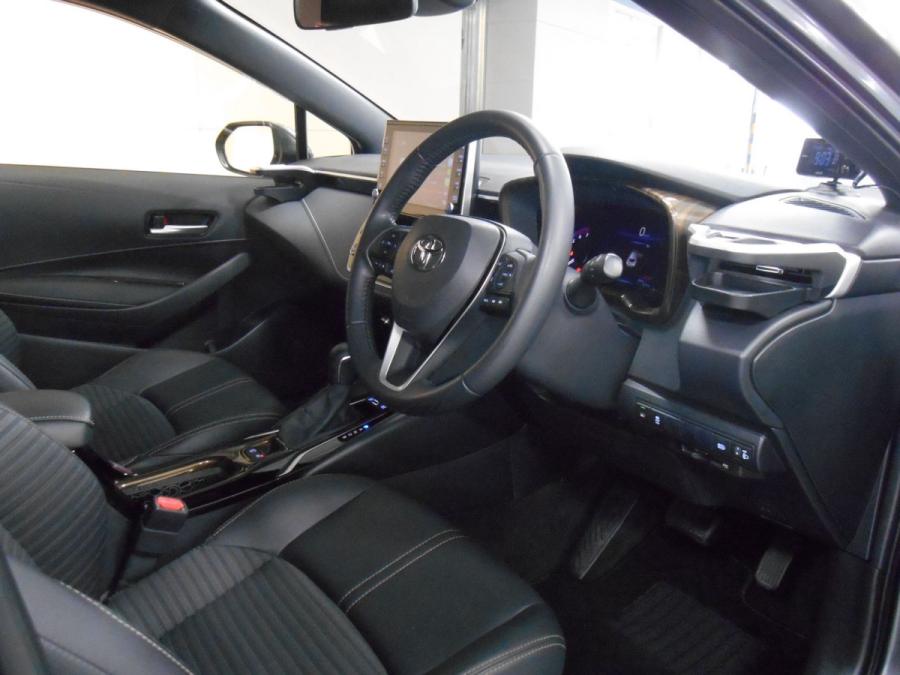 Corolla Sport Hybrid G "Style Package" - Image 3